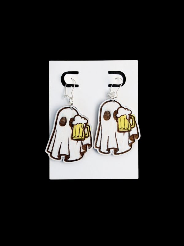 White ghost holding a beer earrings.