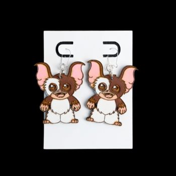 Gizmo wood earrings in brown and pink.