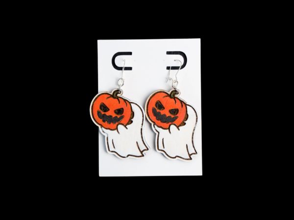 Ghost holding a pumpkin earrings.