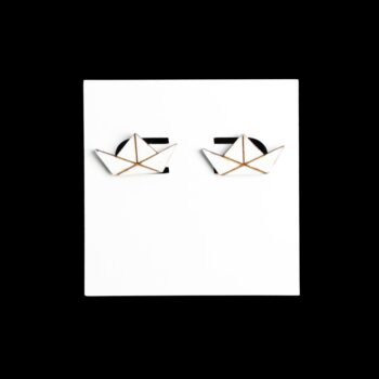 Paper Boat IT Stud Wood Earrings. These earrings are made with 1/8″ thickness basswood. These earrings are lightweight and hand painted.