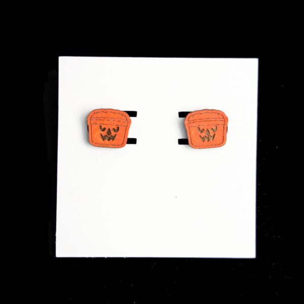 Pumpkin Bucket Stud Wood Earrings. These earrings are made with 1/8″ thickness basswood. These earrings are lightweight and hand painted.